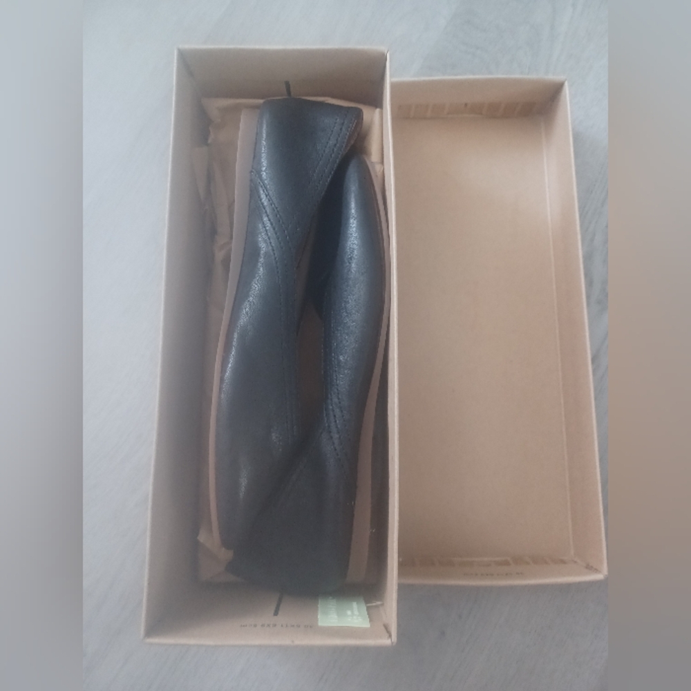 Lucky Brand Alba Style Black Flats Size 7